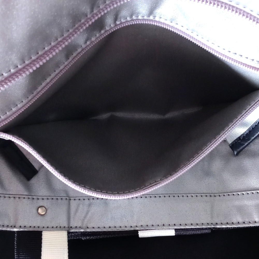 🆕/HTF 🎹Kate Spade🎹 - Barrow Street Garri Tote - Picture 13 of 14